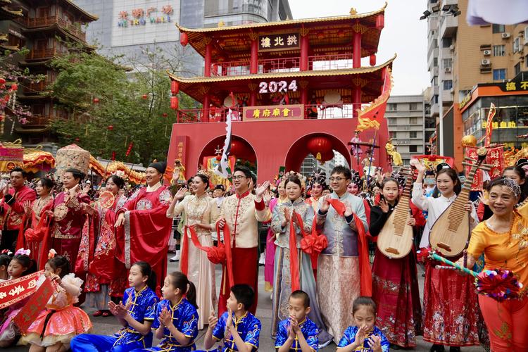 “游庙会赏花灯庆元宵” 在广府庙会感受传统年味